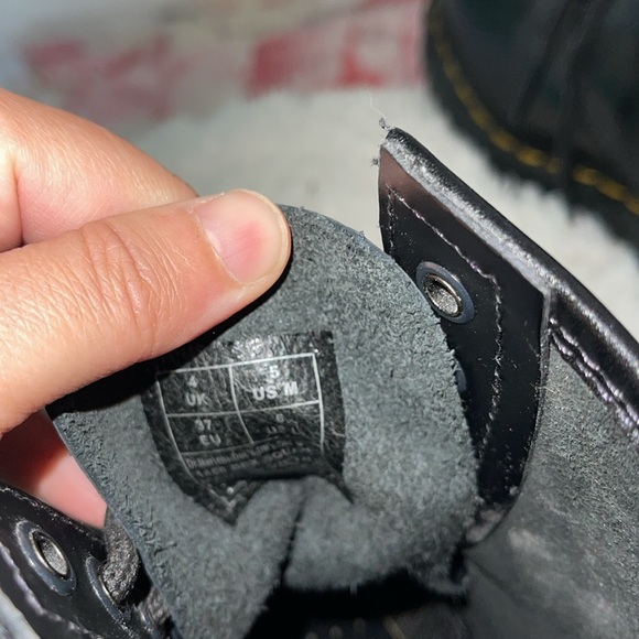 Dr Martens  Classic Black Combat Boots with Yellow Stitching square toe NWOT - Picture 6 of 8